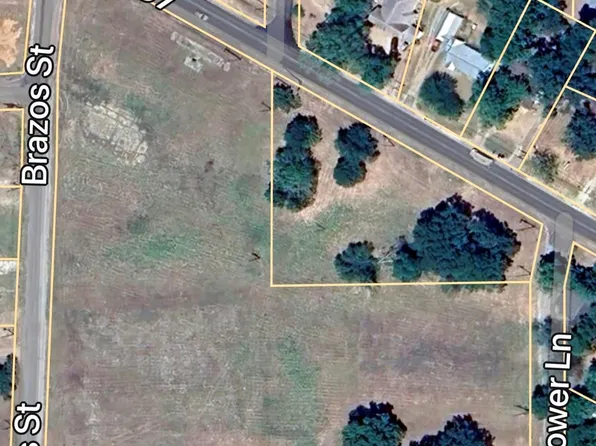 E Bowie Ave, Crockett, TX 75835