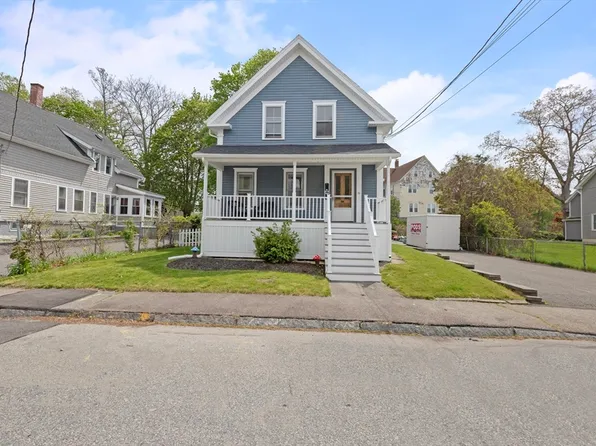 38 Clinton St, Taunton, MA 02780
