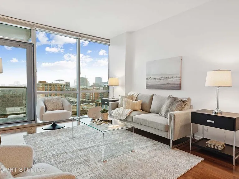 123 S Green St #1009B — Photo 6