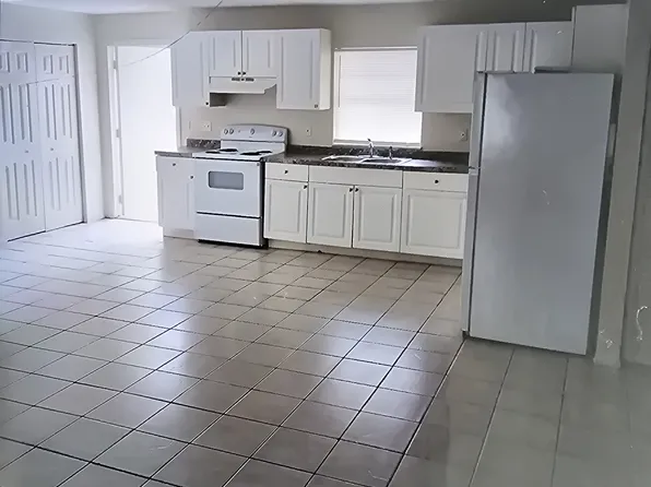 4041B Wayne Ave #B, Fort Pierce, FL 34982