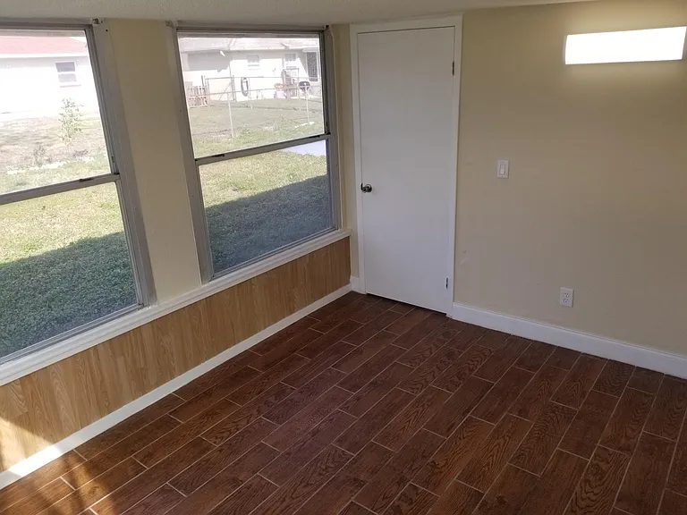 5047 Victoria Ln — Photo 10