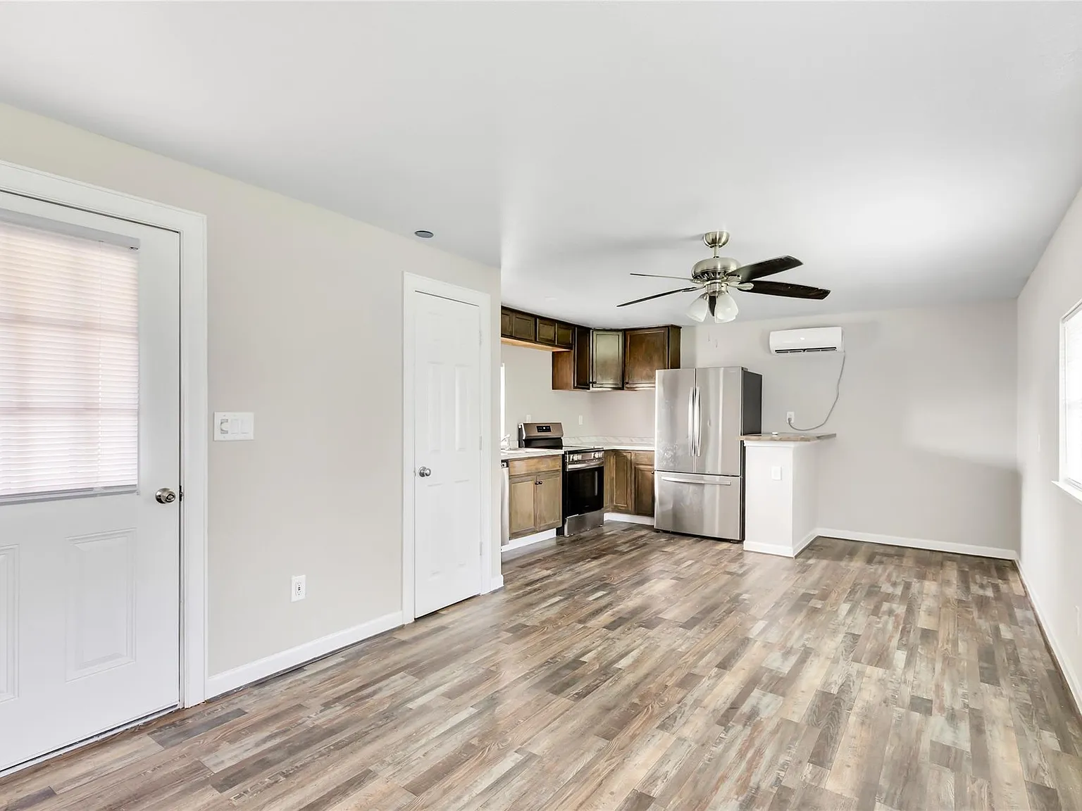 1 bed, 1.0 bath, 546 sqft, $1,000 — Photo 3