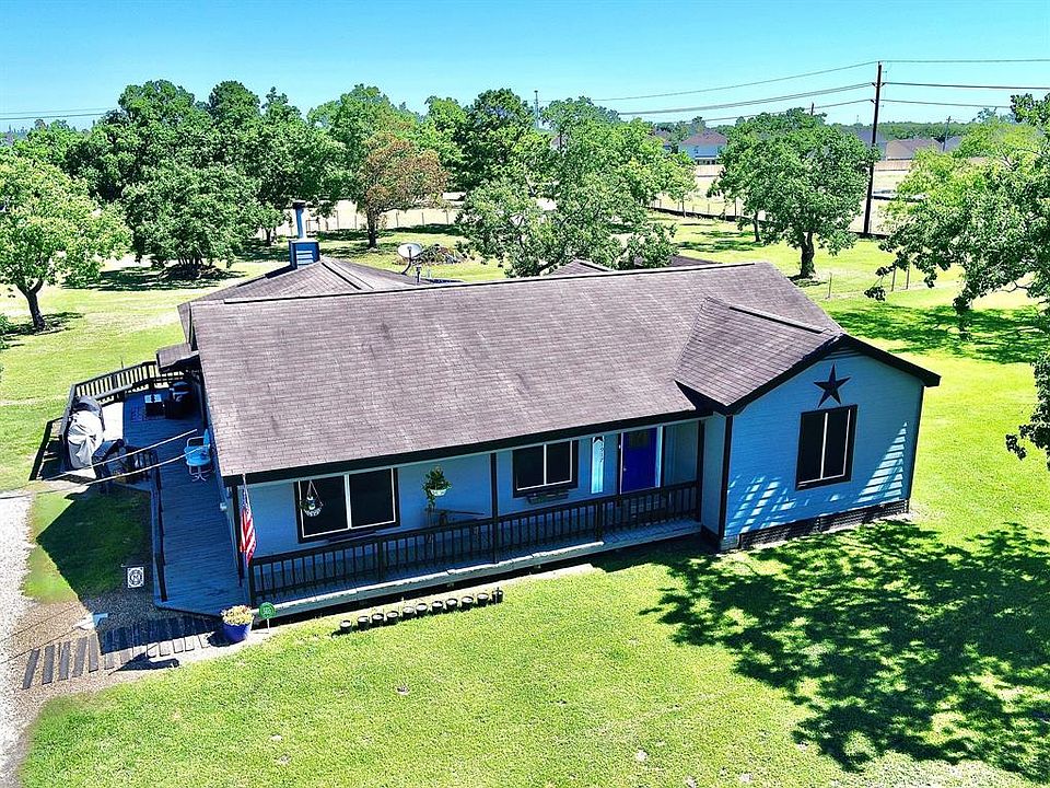 1st image of 1917 Sterling Dr