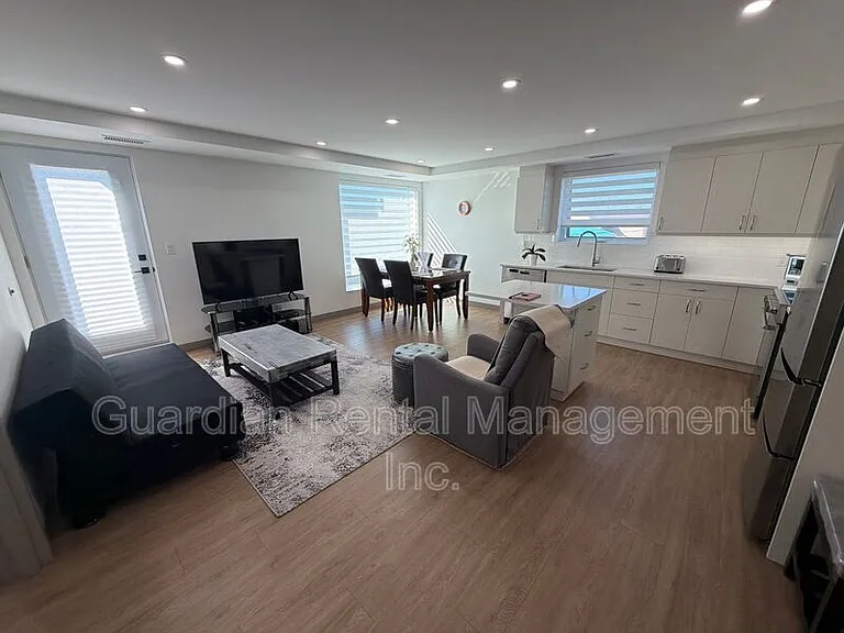 377 Cumberland St N #201 — Photo 3