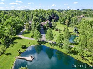 608 Quincy St SW, Grandville, MI