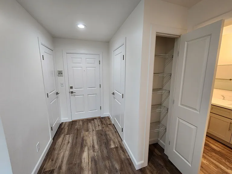 Issaquah Valley Place — Photo 10