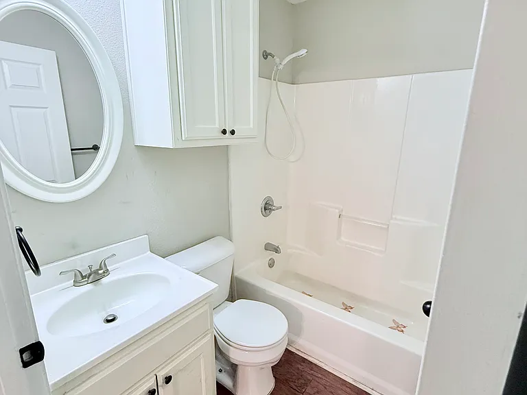 1402 S Montgomery St — Photo 7