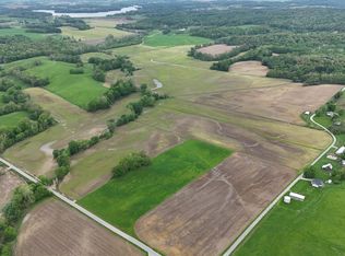 Reinhart Rd, Loogootee, IN 47553