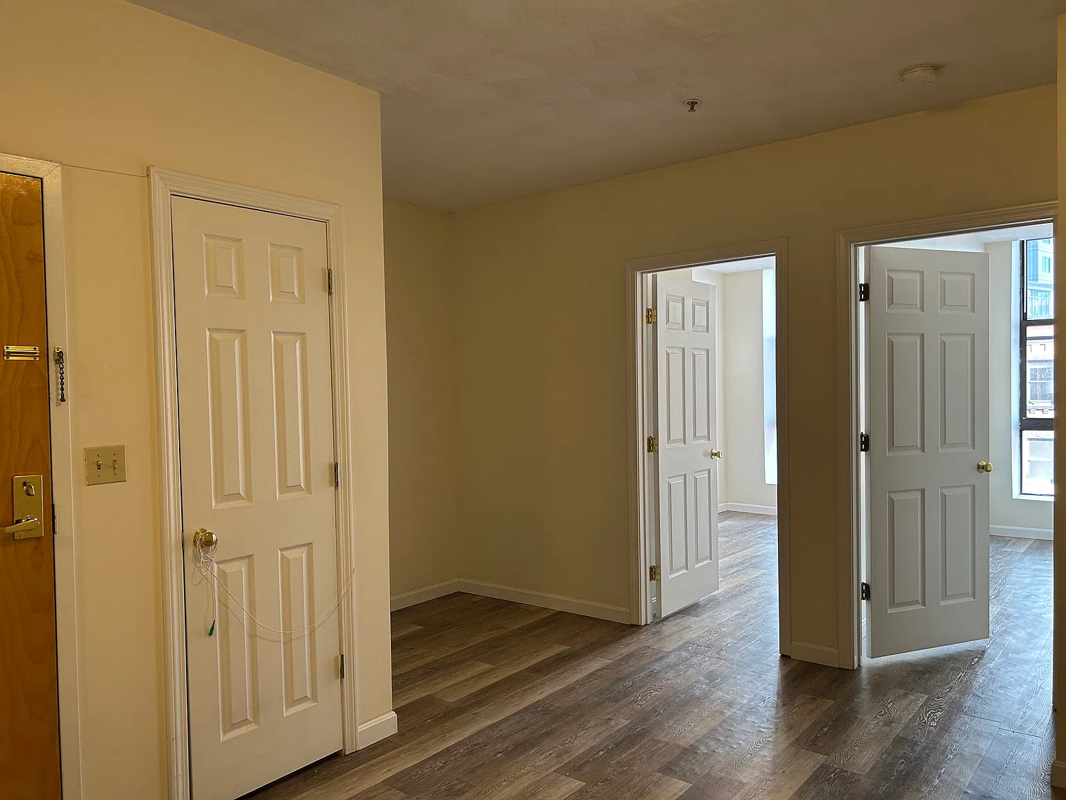 2 bed, $2,800 — Photo 4