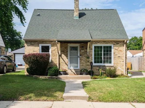 2902 East Allerton AVENUE, Saint Francis, WI 53235