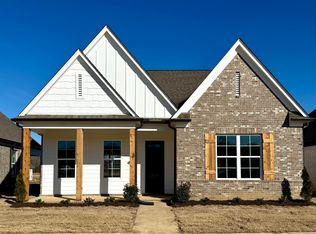 592 Bolivar Dr, Nesbit, MS 38651