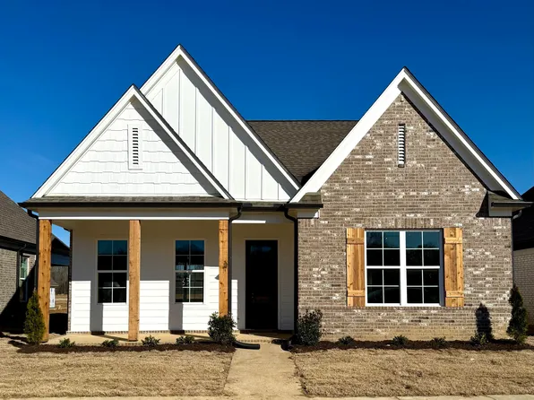 502 Bolivar Dr, Nesbit, MS 38651