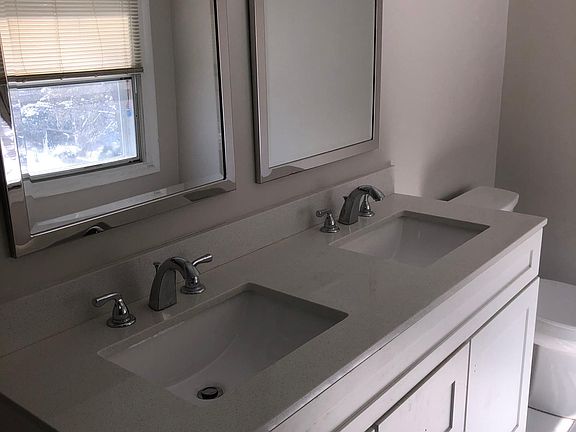 2nd image of 1033 Osterman Ave