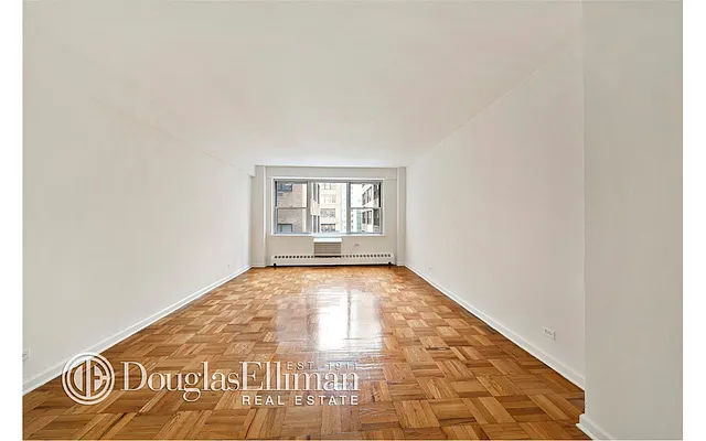 Rented by Douglas Elliman | media 15