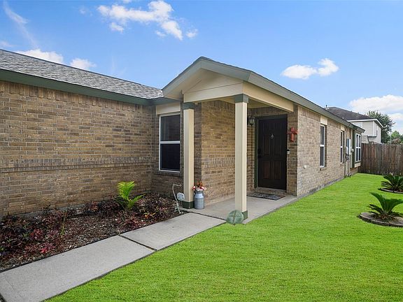 4th image of 16223 Ranchland Ln
