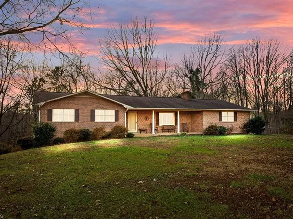 3246 S Friendship Rd, Germanton, NC 27019