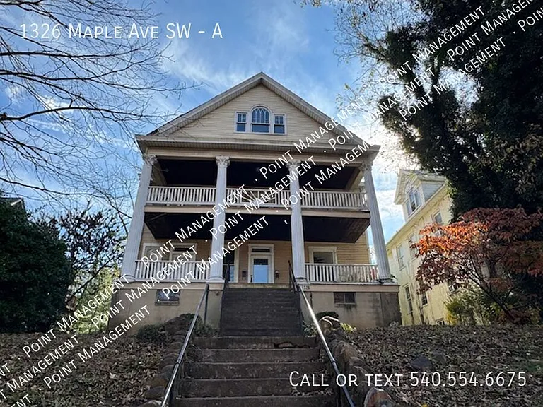 1326 Maple Ave SW #A — Photo 1