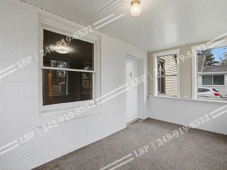 35230 Sheffield St — Photo 3