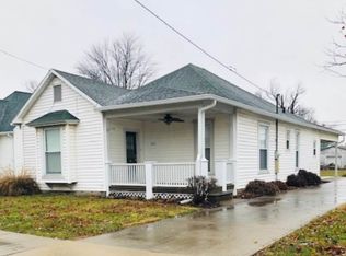 405 W Main St, Oblong, IL 62449