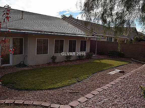 3rd image of 3229 Hill Valley St