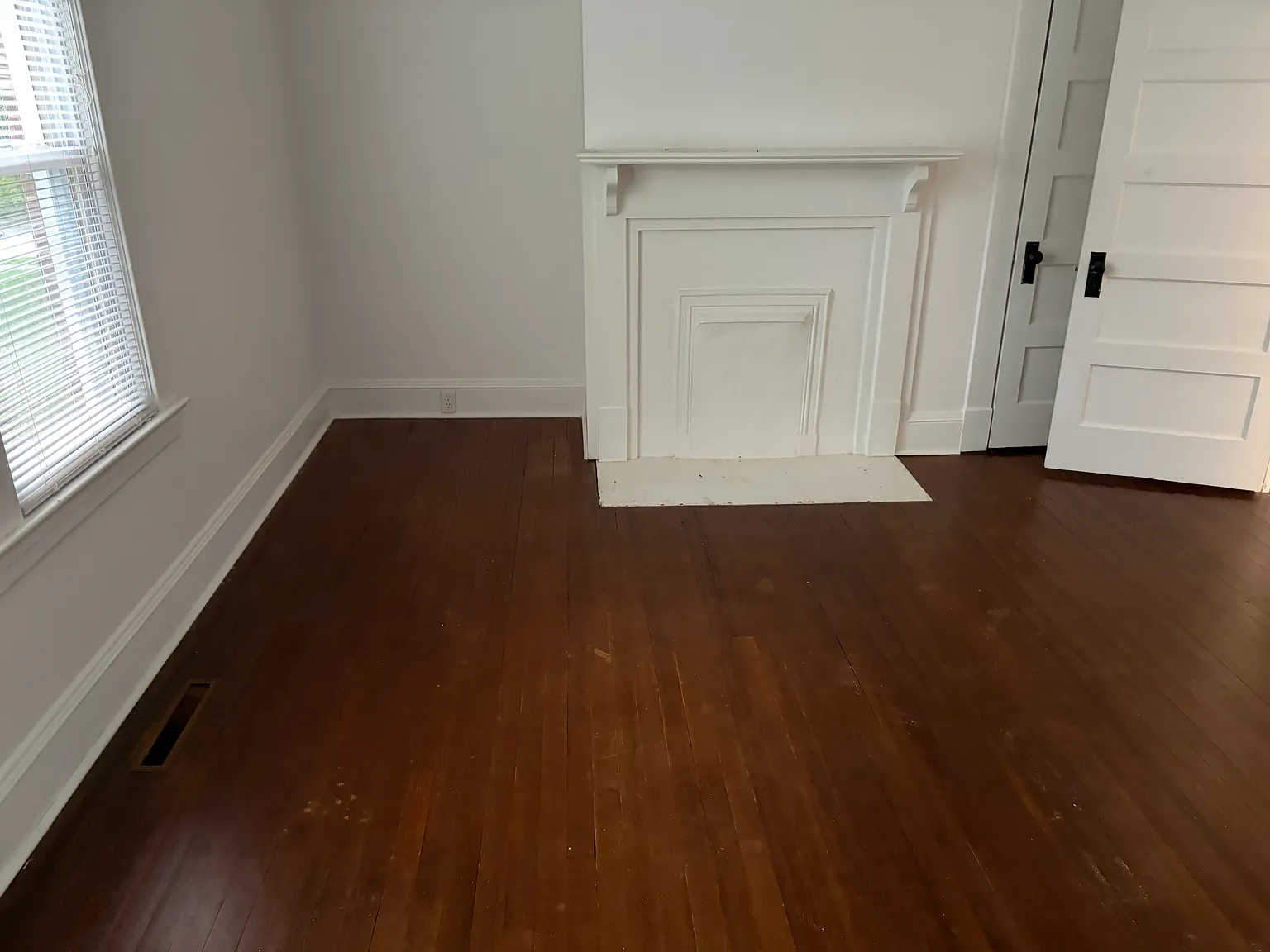 2 bed, 1200 sqft, $1,095 — Photo 2