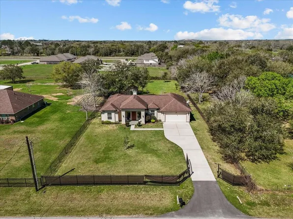 3706 Tower Rd, Santa Fe, TX 77517