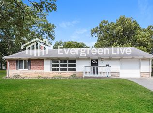 19 Cromwell Rd, Cincinnati, OH 45218