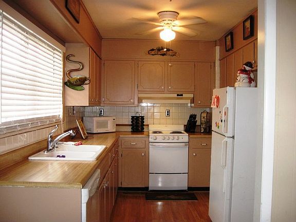 5th image of 305 6th St
