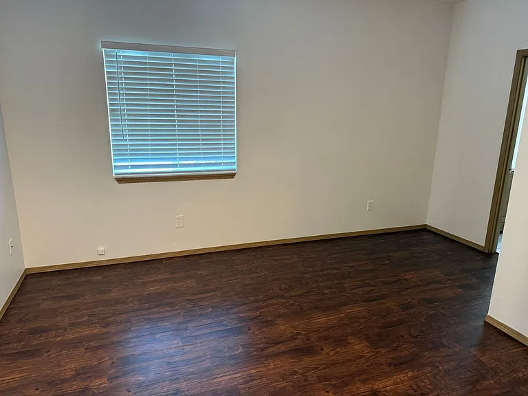 #170-5520 N. Missouri Ave. — Photo 5