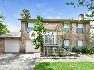 12226 Barrett Brae Dr, Houston, TX 77072