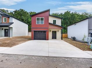 575 Russell Dr, Waynesville, MO 65583