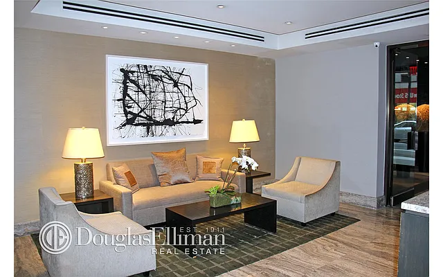 Rented by Douglas Elliman | media 29