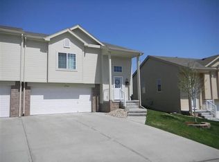 15514 Camden Ave, Omaha, NE 68116