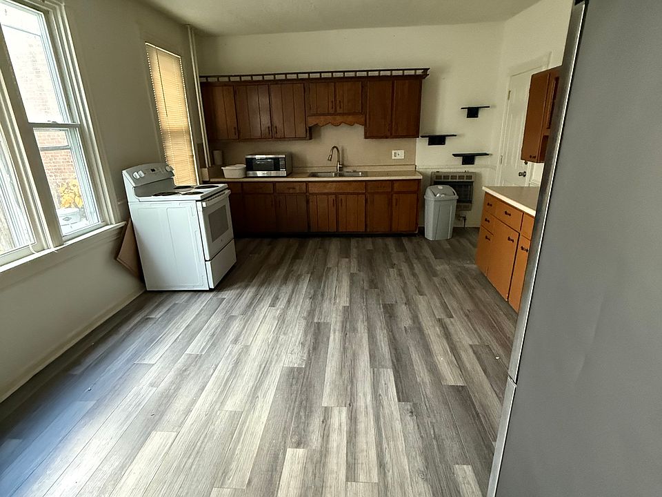 13' x 16' Kitchen
