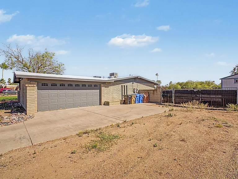 6315 E Delcoa Ave — Photo 50