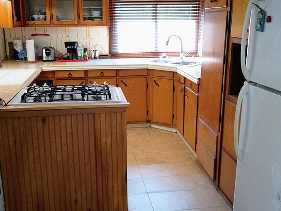 4th image of 2066 Bradbury Rd