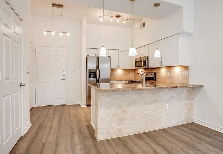 2 bed, 968 sqft, $1,075 — Photo 1