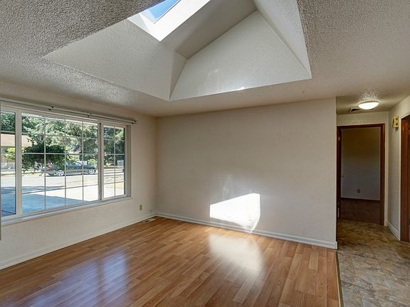 5th image of 3266 3268 88th St S