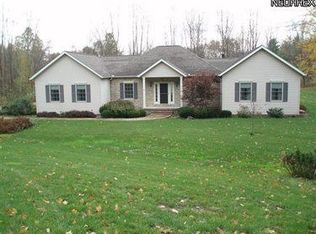 18045 Cinnabar Trl, Chagrin Falls, OH 44023