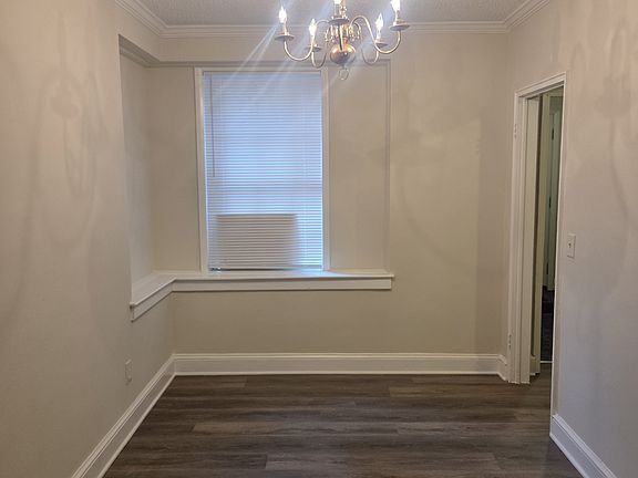 3rd image of 1 Woodmont Ln