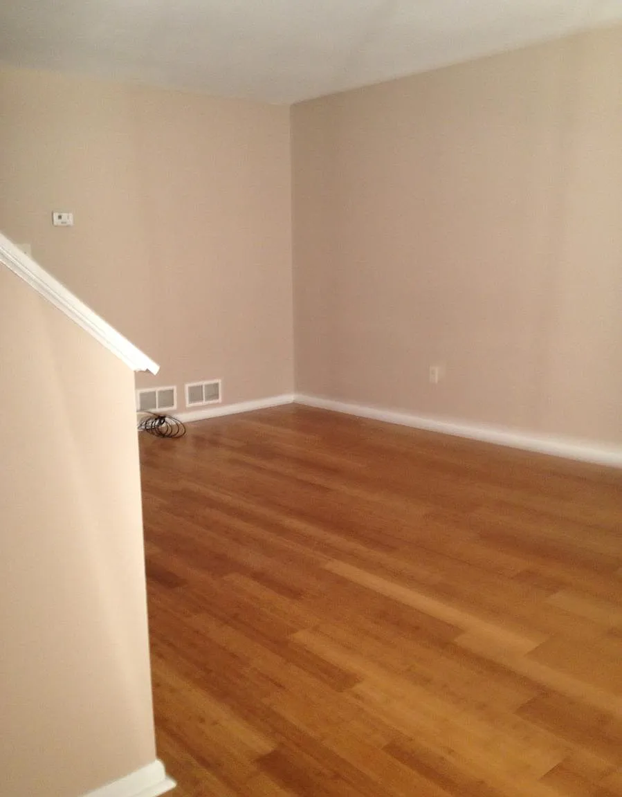 2 bed, 1047 sqft, $2,200 — Photo 3