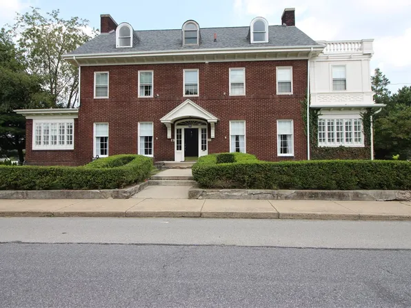 683 Oak St, Indiana, PA 15701