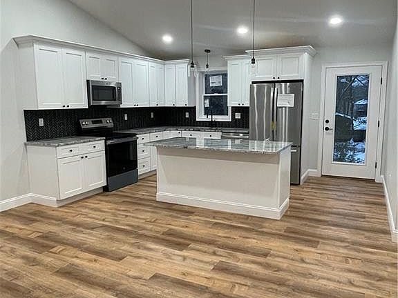 2nd image of 24 Bailey Dr