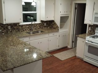 24722 S Plainview Ave, Claremore, OK 74019