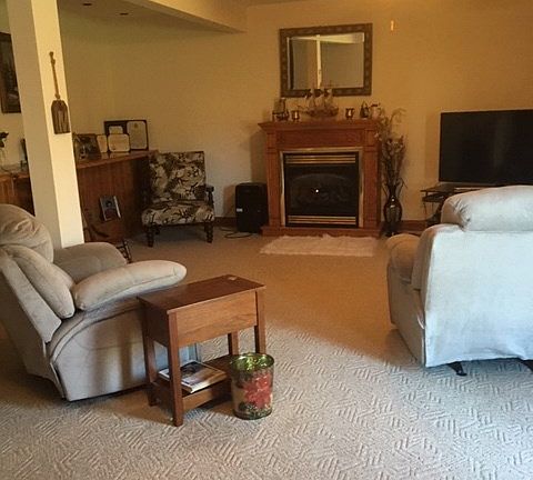 4th image of 854 Meadowcrest Cir