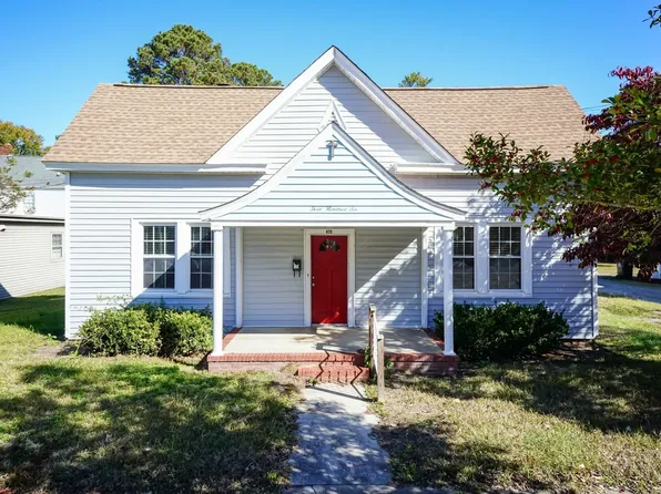306 W Broad St, Dunn, NC 28334