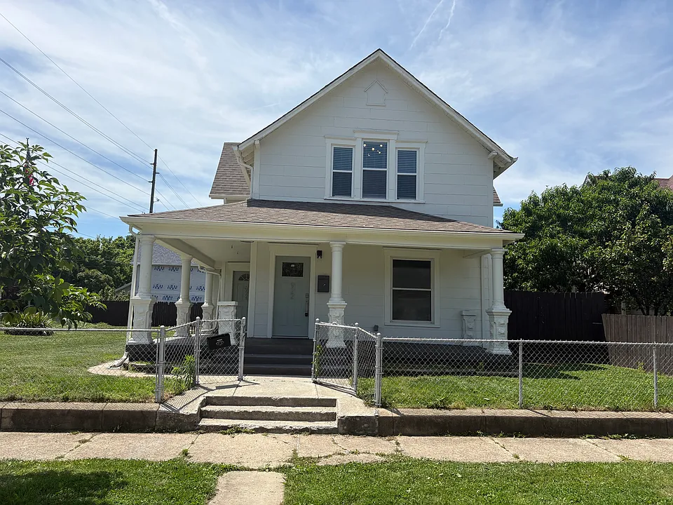 922 Marion Ave
