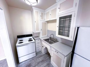 Serpentine Apartments, Seattle, WA 98103