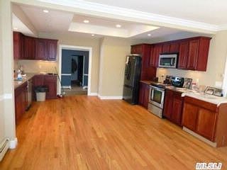 3rd image of 21 Landing Ln
