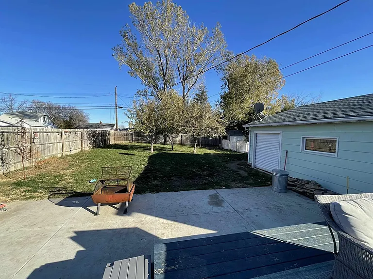 1531 Main St S — Photo 3